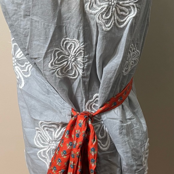 Anthropologie Wrap Floral Design with silk tie by Lithe. - Picture 2 of 4
